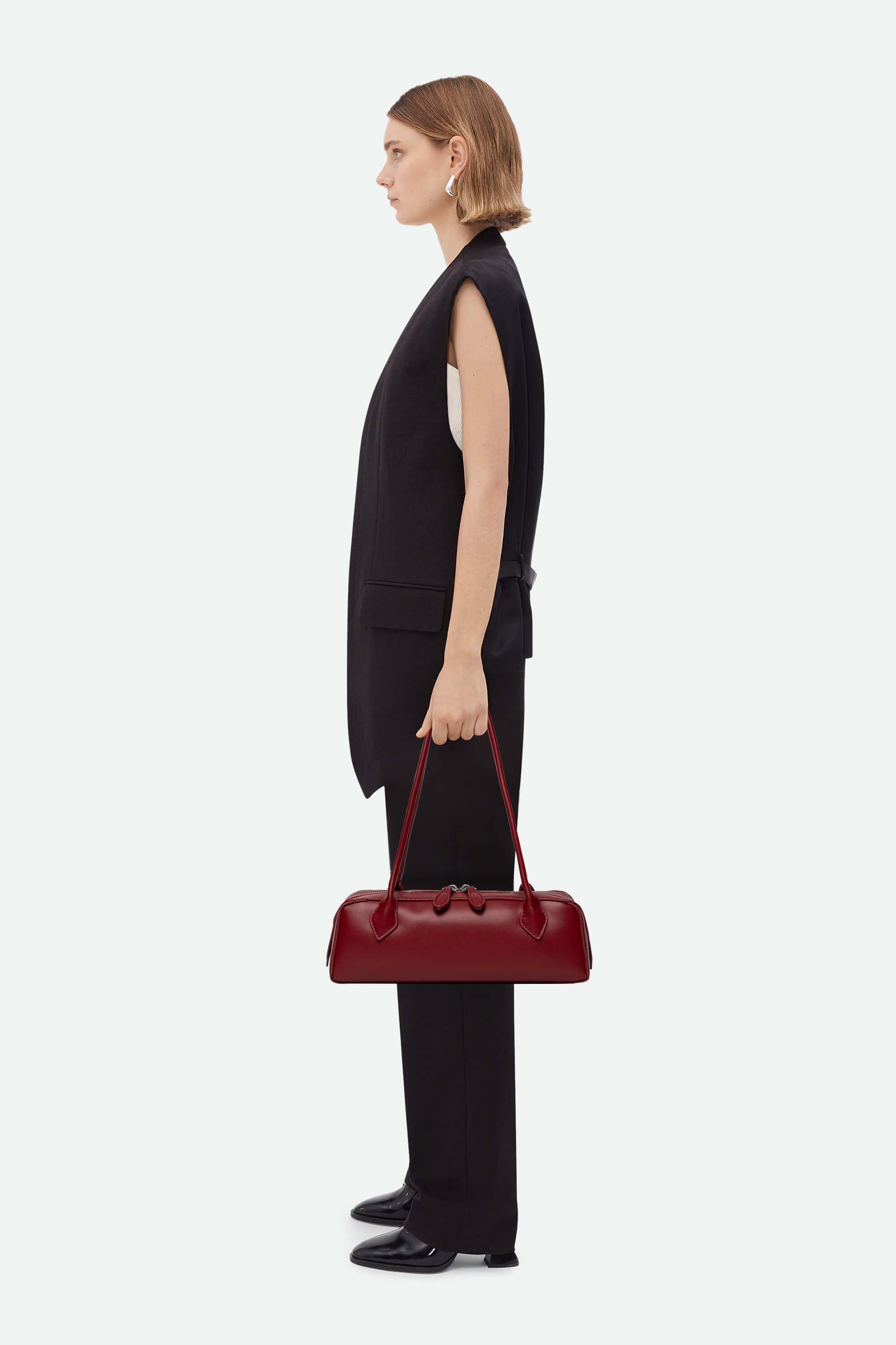 Medium_Shoulder_Bag_Ala_a_Le_Teckel_Red
