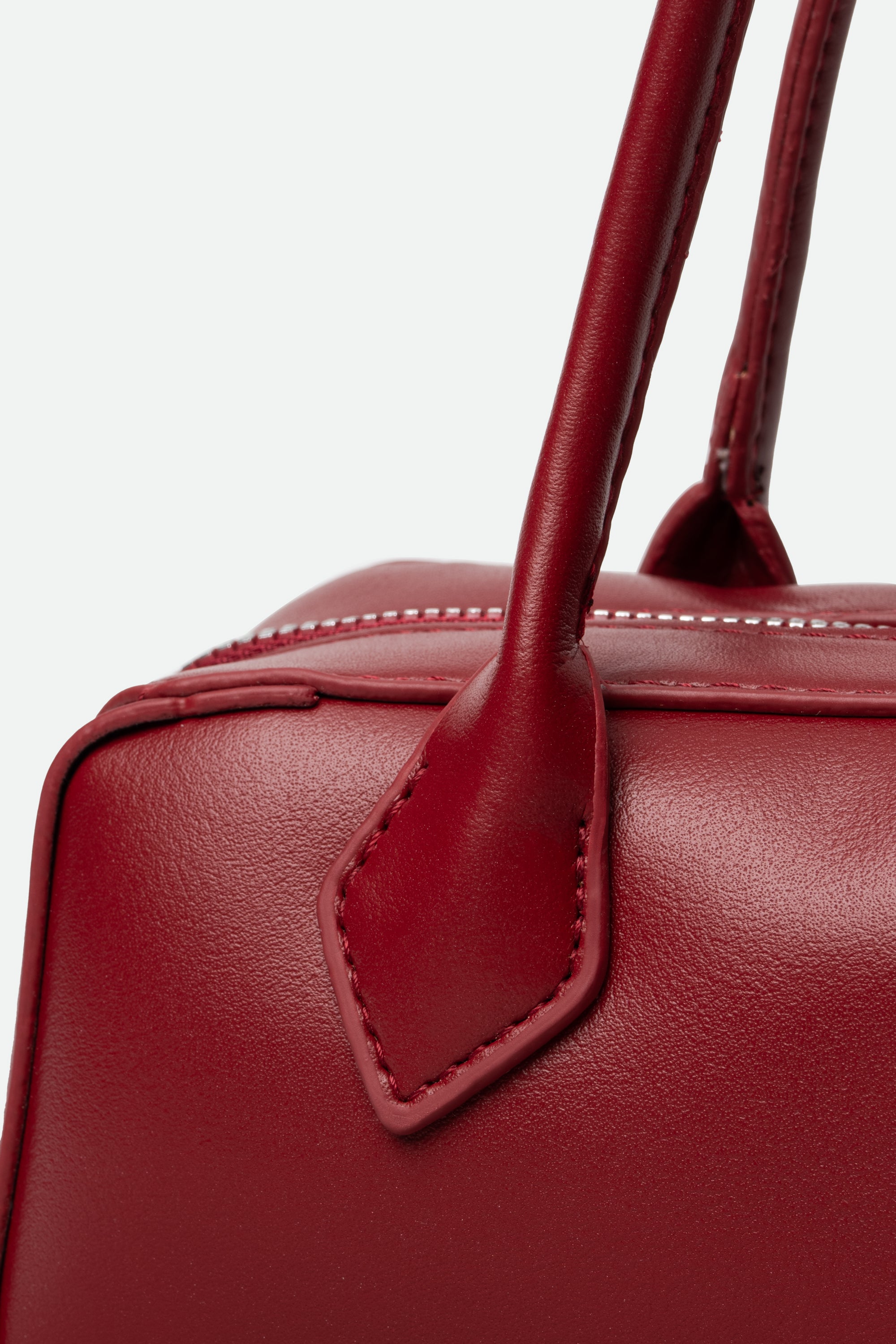 Medium_Shoulder_Bag_Ala_a_Le_Teckel_Red_Detail