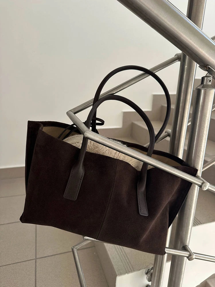 Valentina Noce tote in Black, worn
