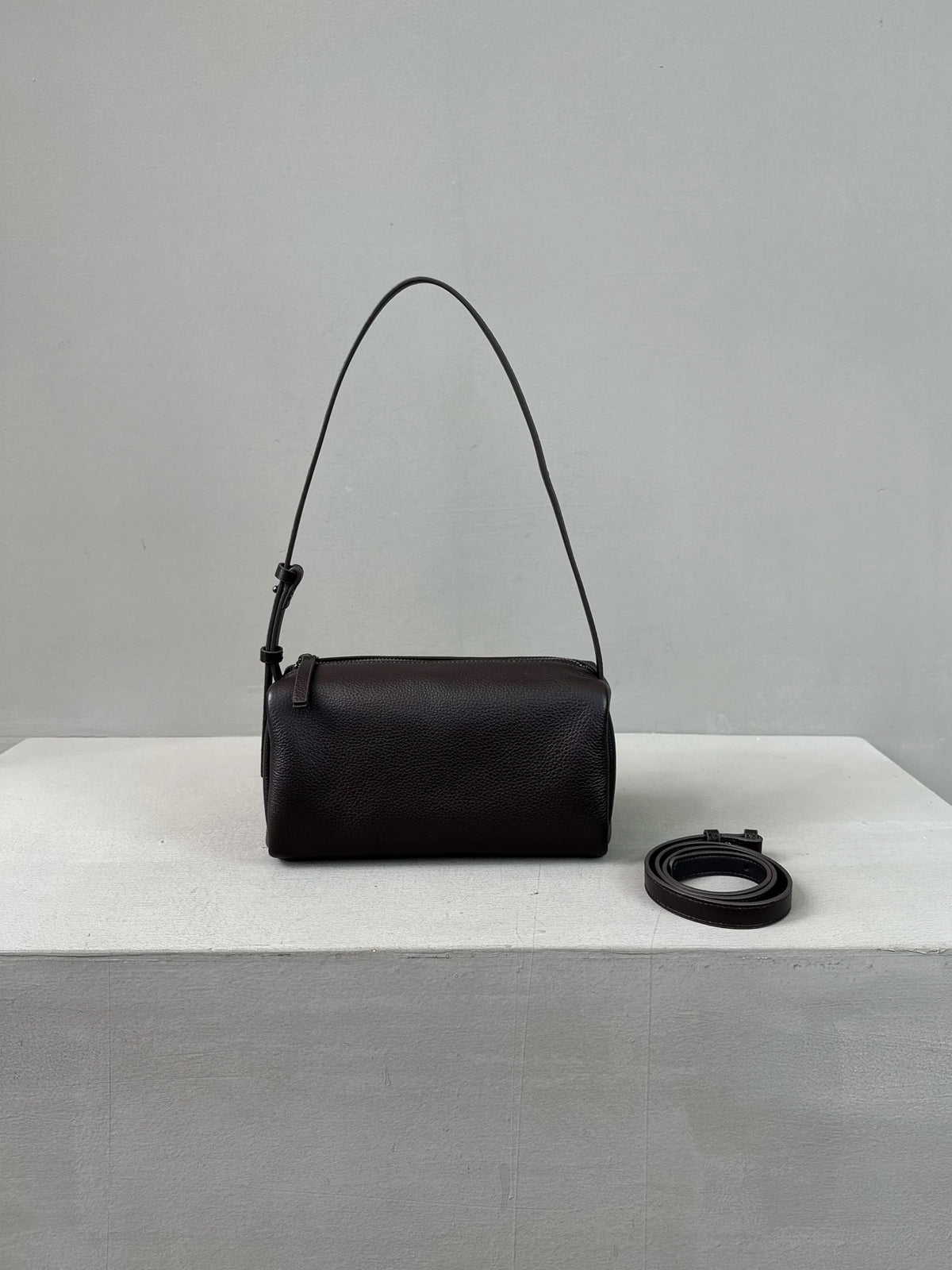 Valentina Brera crossbody bag in Asphalt