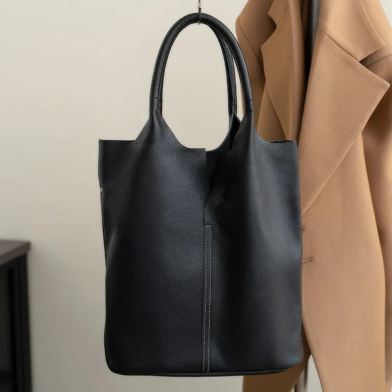 Valentina Marea bucket bag in Black