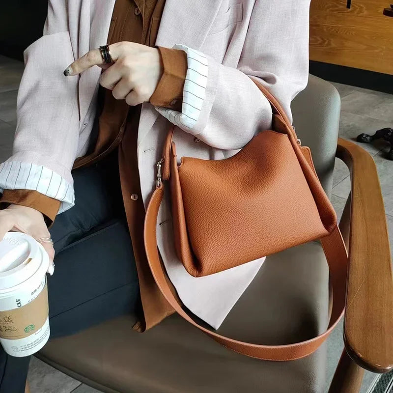 Valentina Quarzo tote in Terracotta