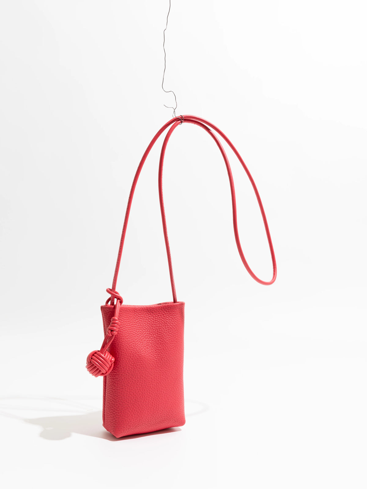 Valentina Cara pouch in Scarlet