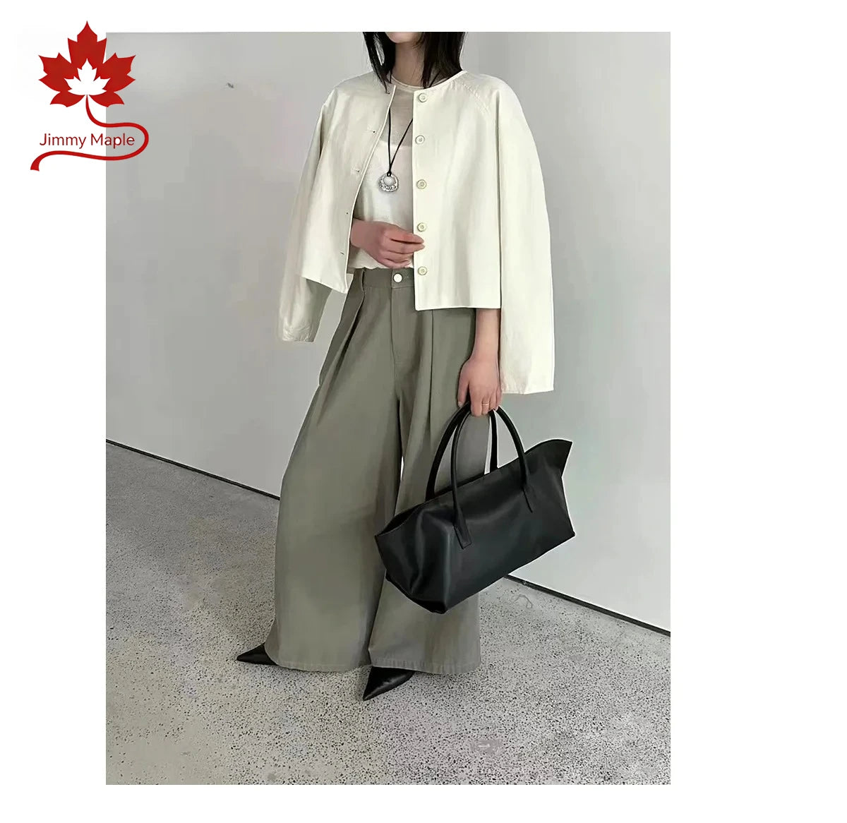 Valentina Gaia tote in Beige, back view