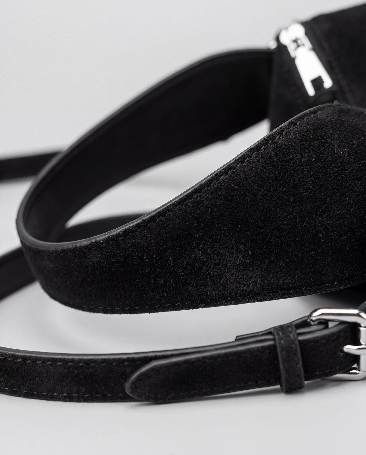 Ardesia bag in Black – leather detail