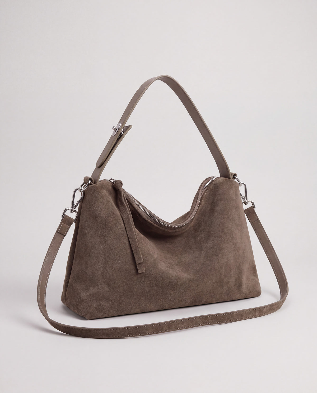 Ardesia bag in Taupe – three-quarter view