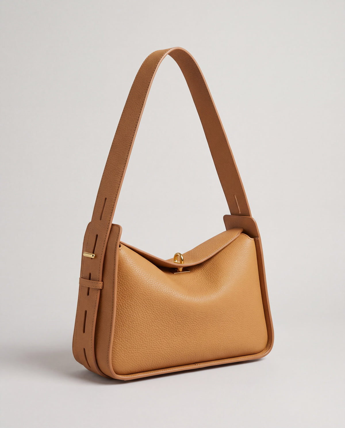 Asti bag in Camel – three-quarter view
