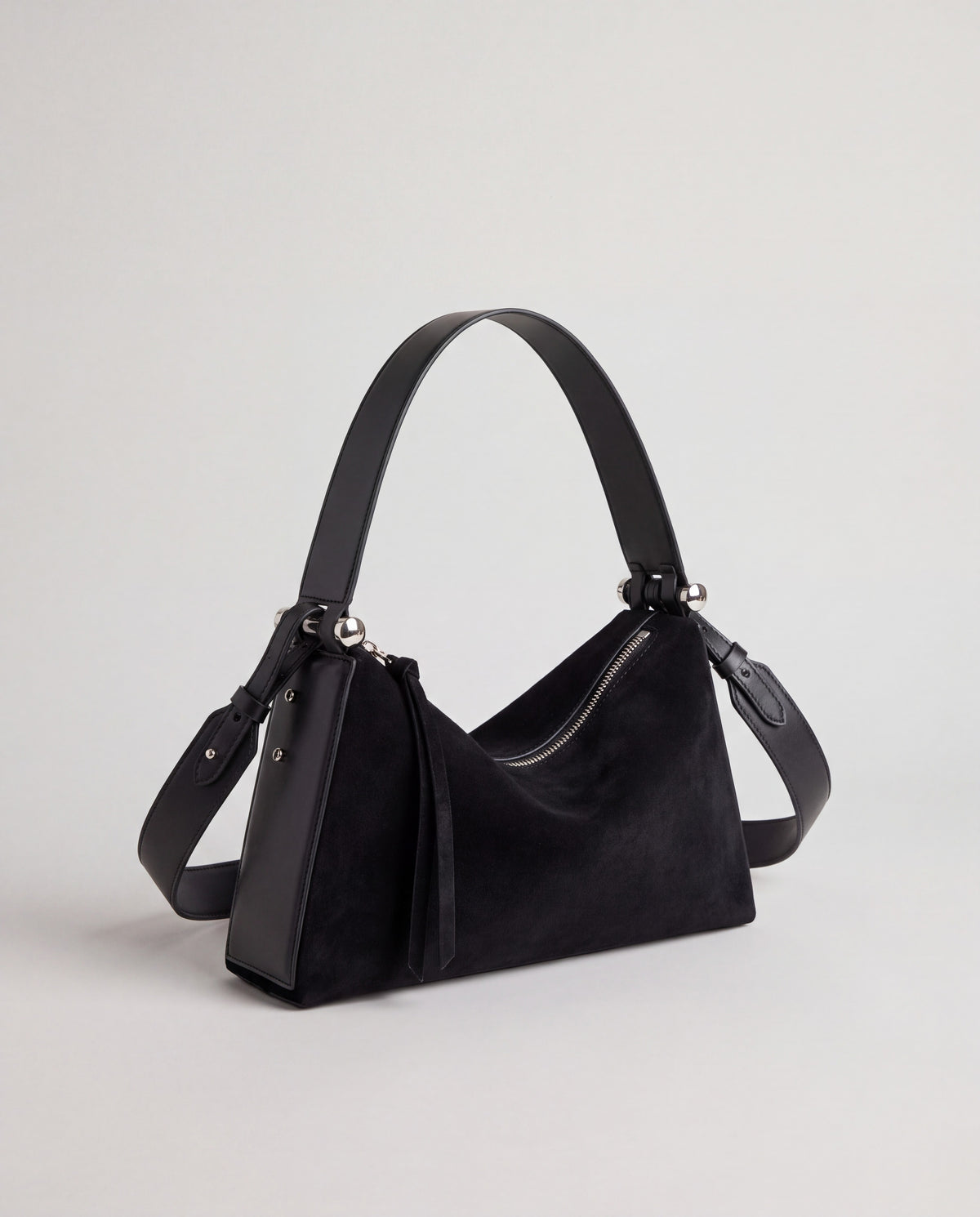 Asti bag in Onyx – three-quarter view