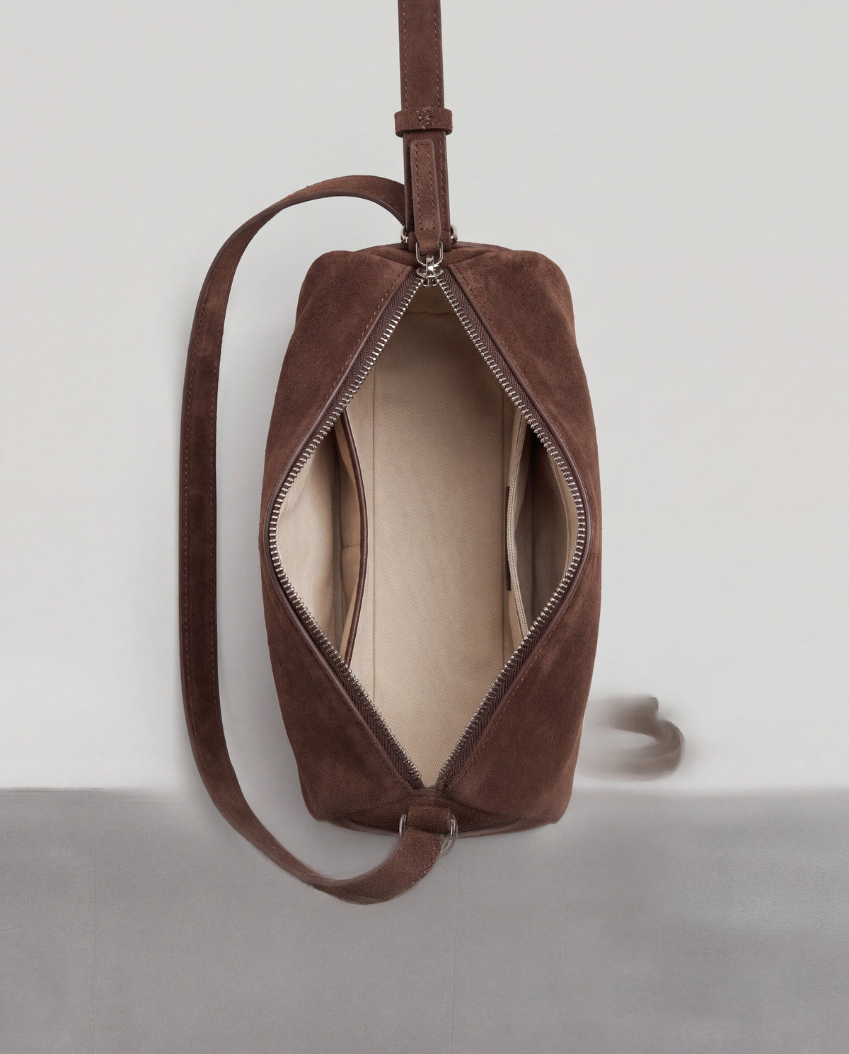 Brera bag in Espresso – interior view
