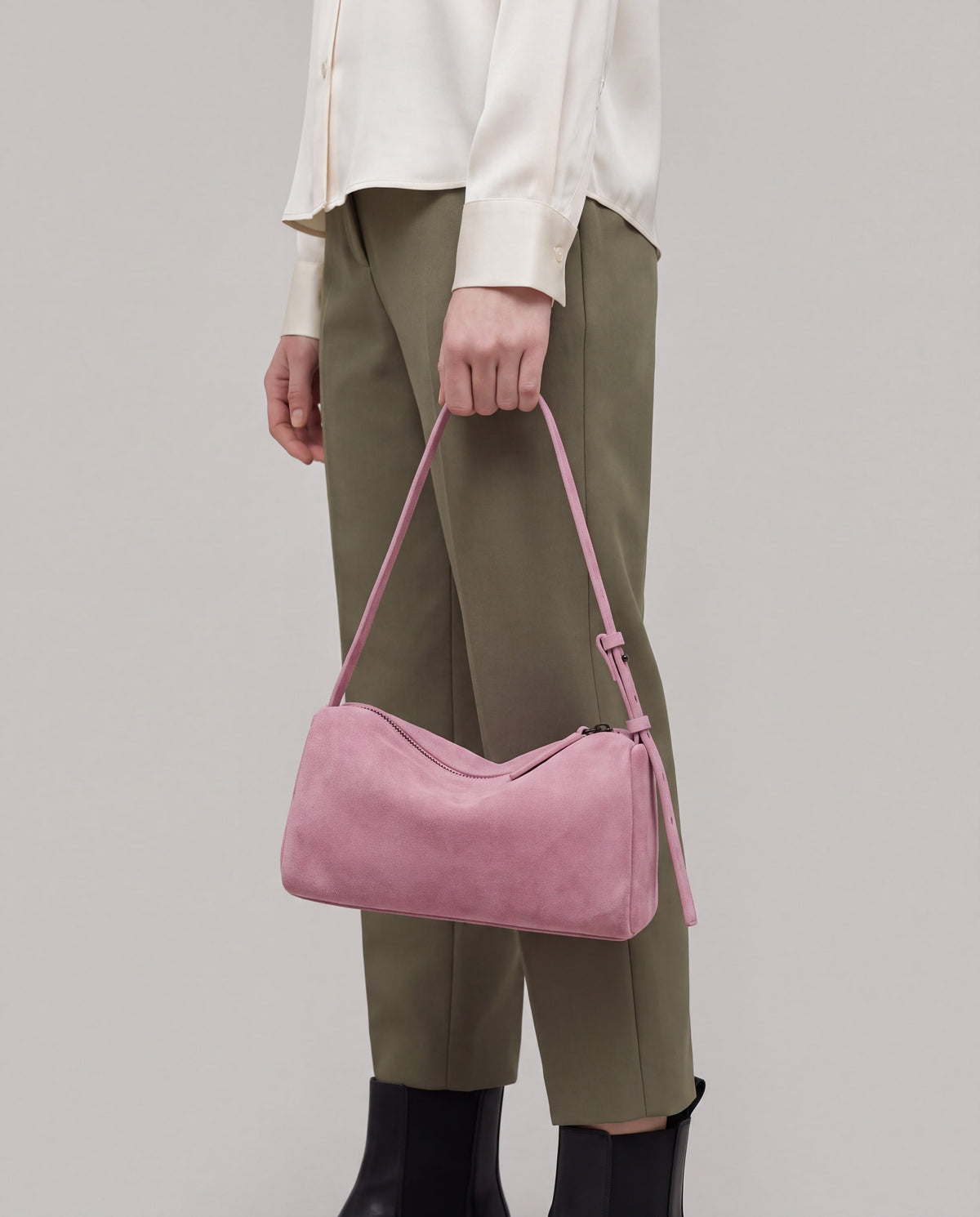 Brera bag in Pink – worn by model, close-up