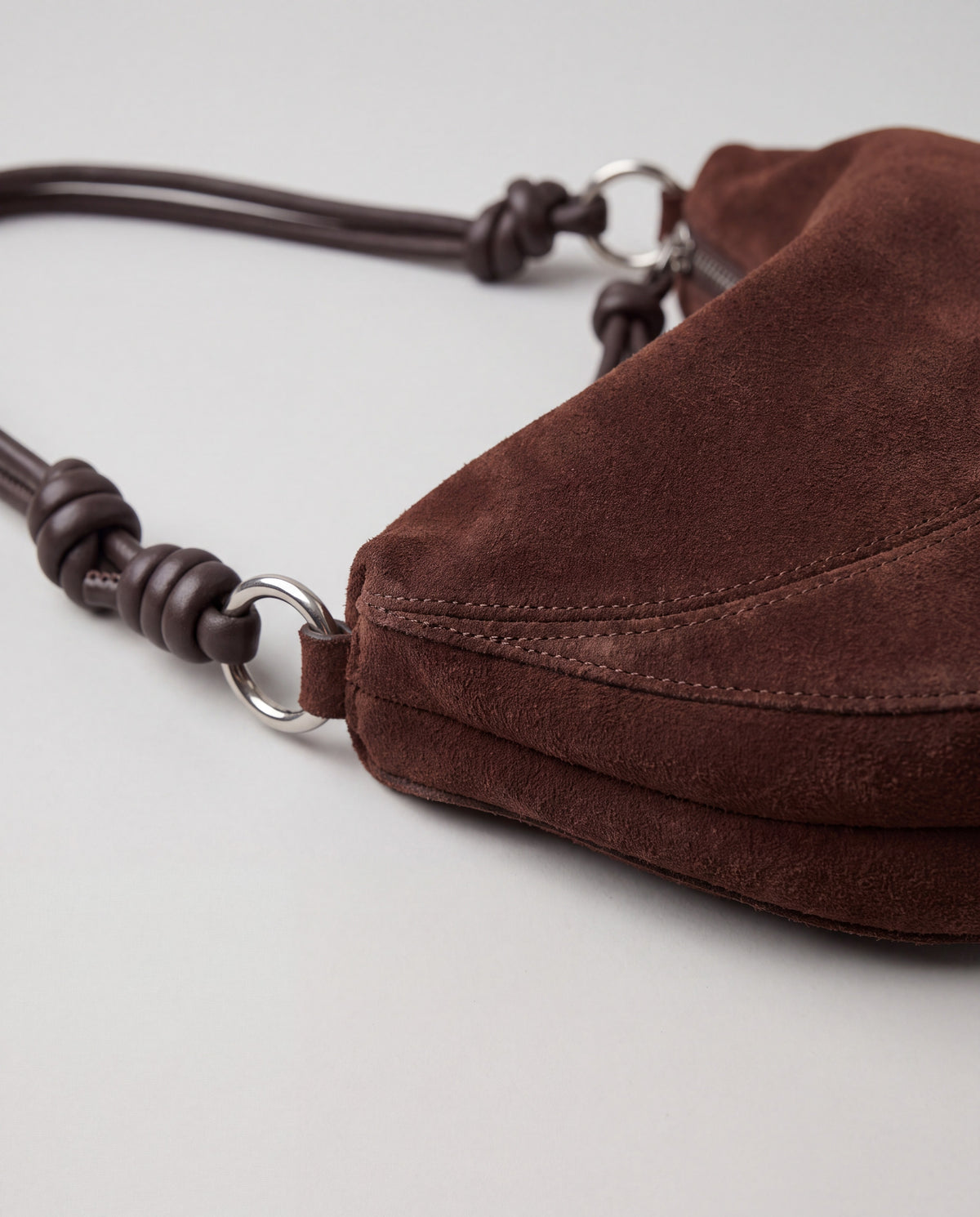 Bruma bag in Brown – leather detail