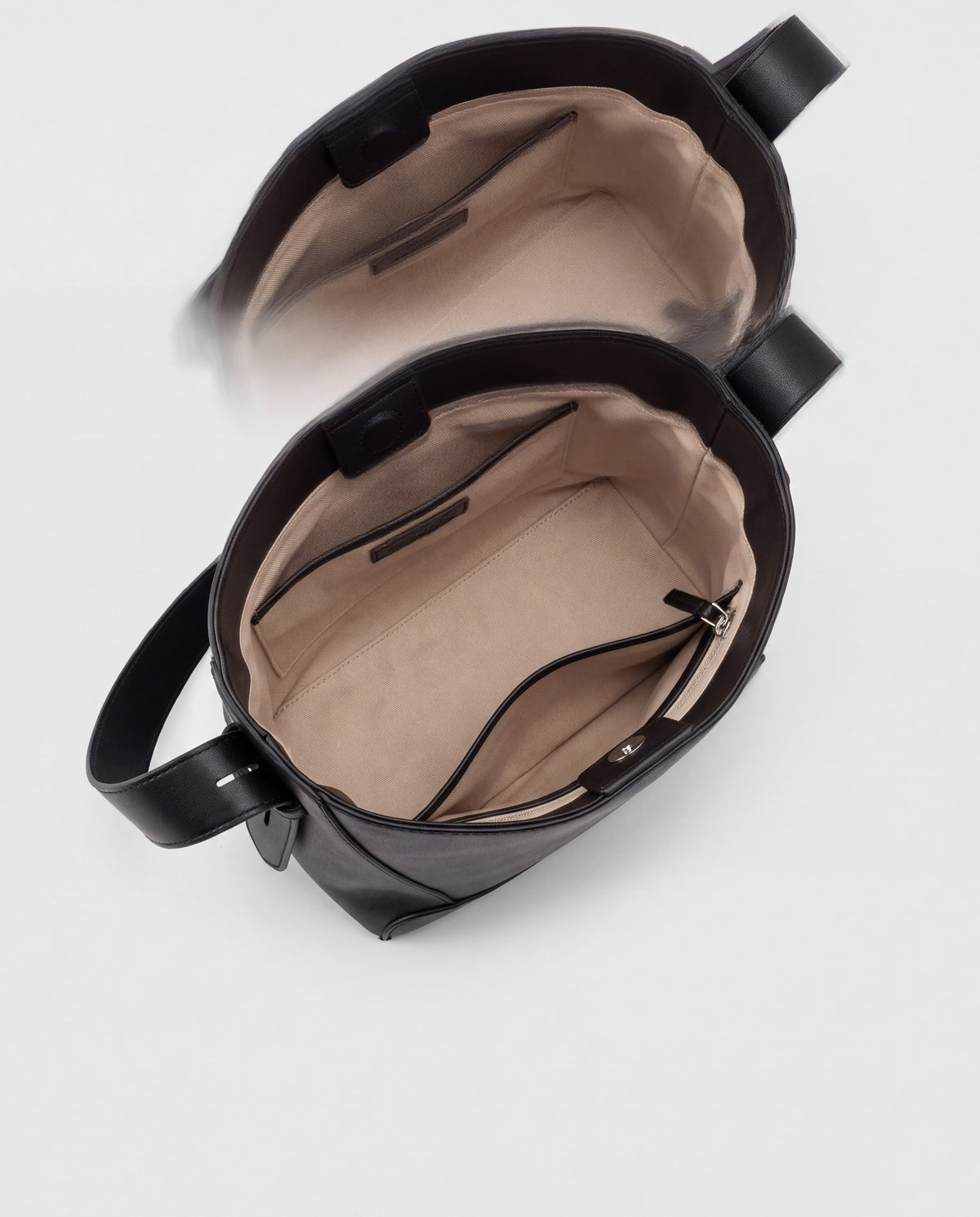 Calce bag in Black – interior view