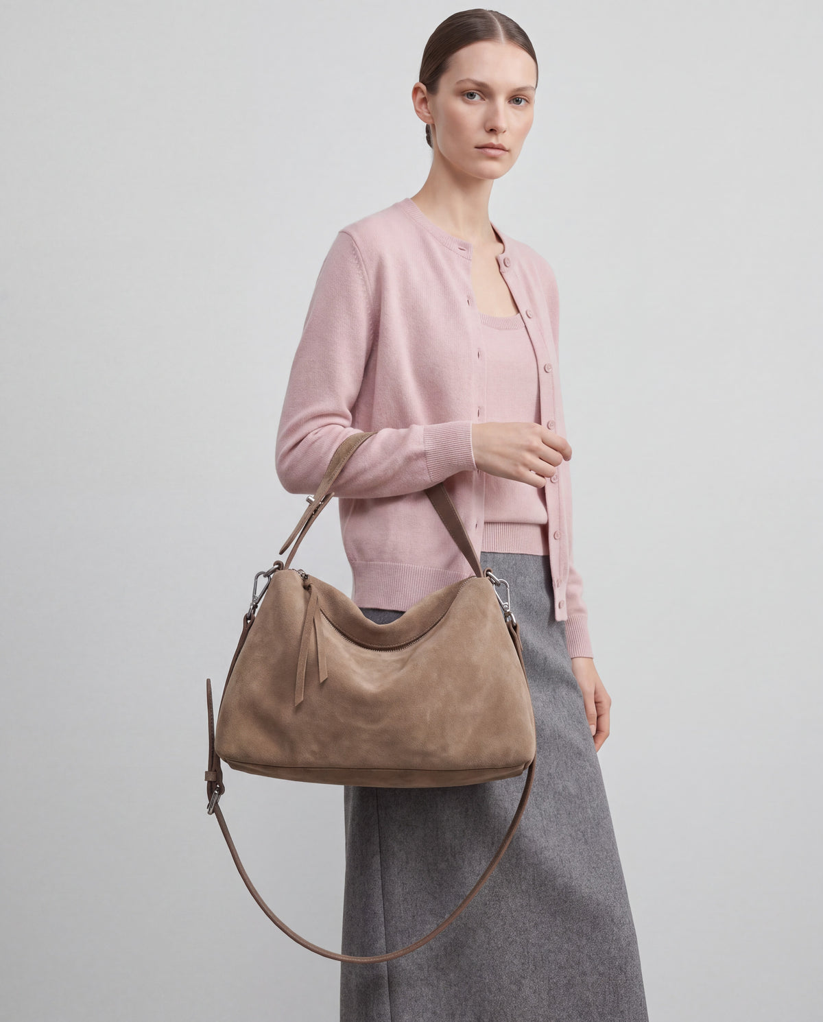 Calma bag in Khaki – worn by model, close-up