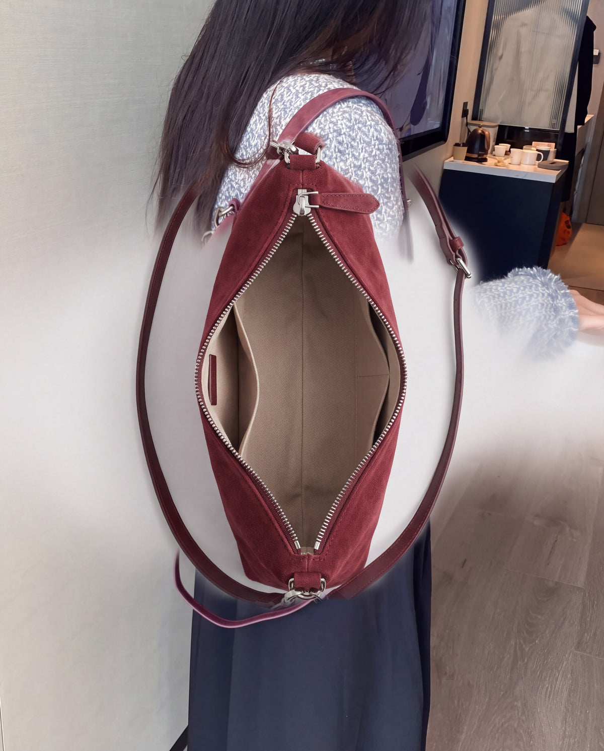 Calma bag in Red – interior view