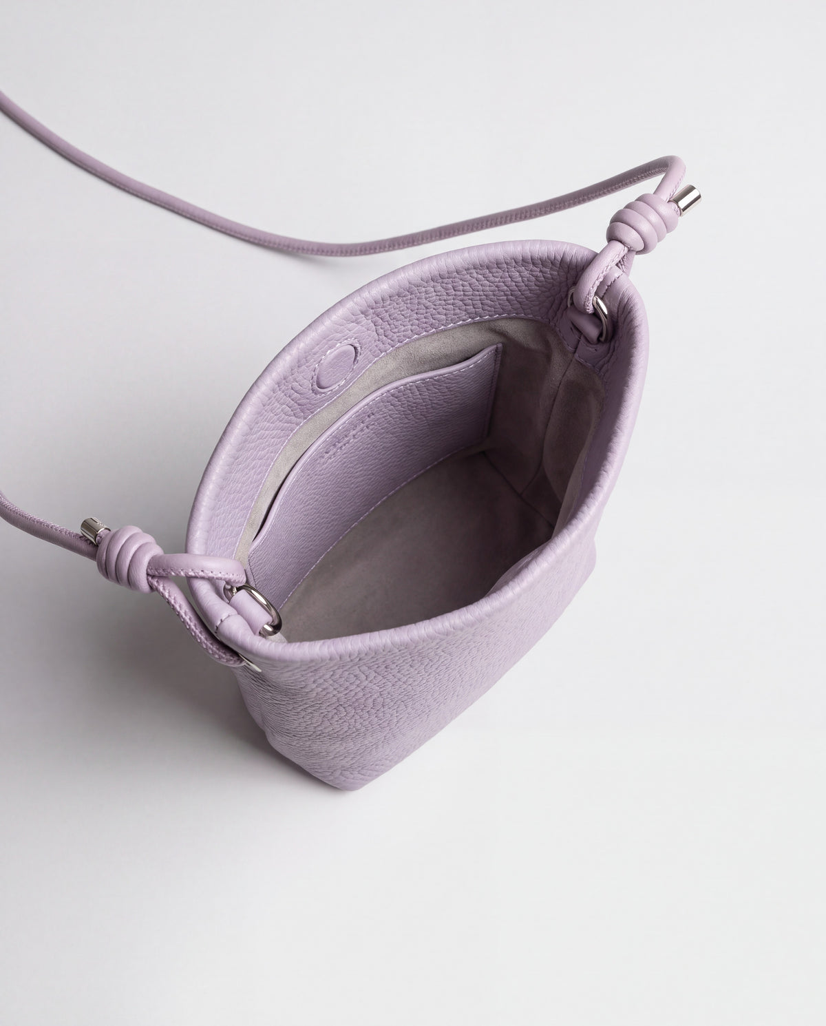 Cara bag in Lavender – interior view