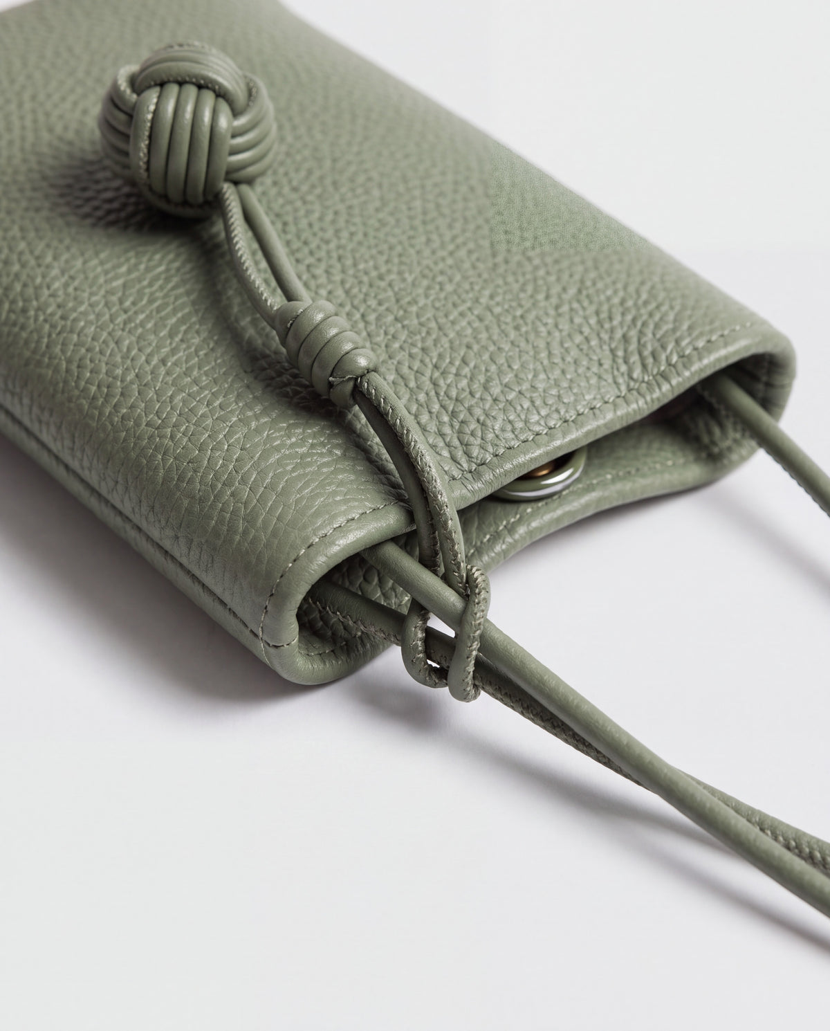 Cara bag in Sage – hardware detail