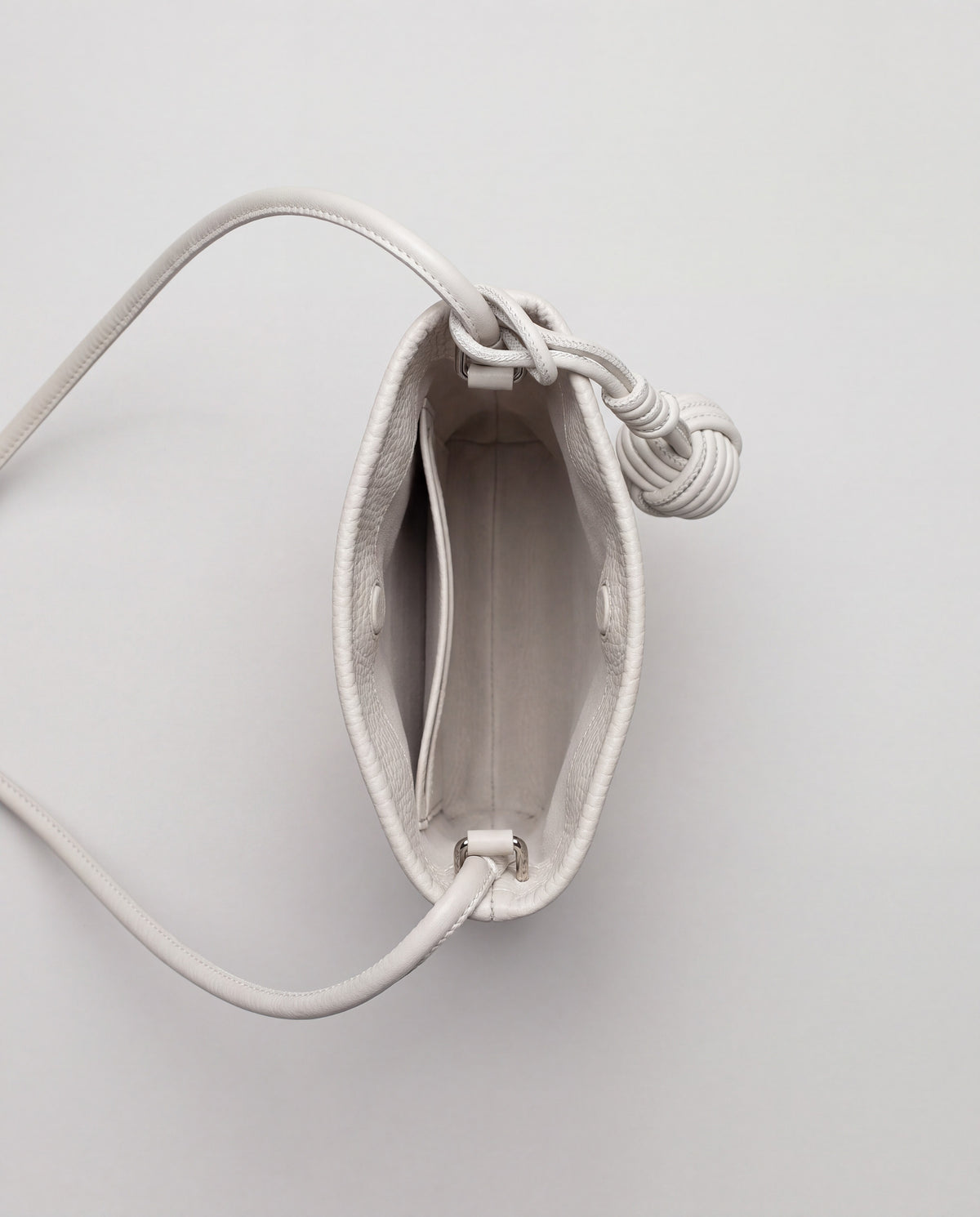 Cara bag in Stone – interior view