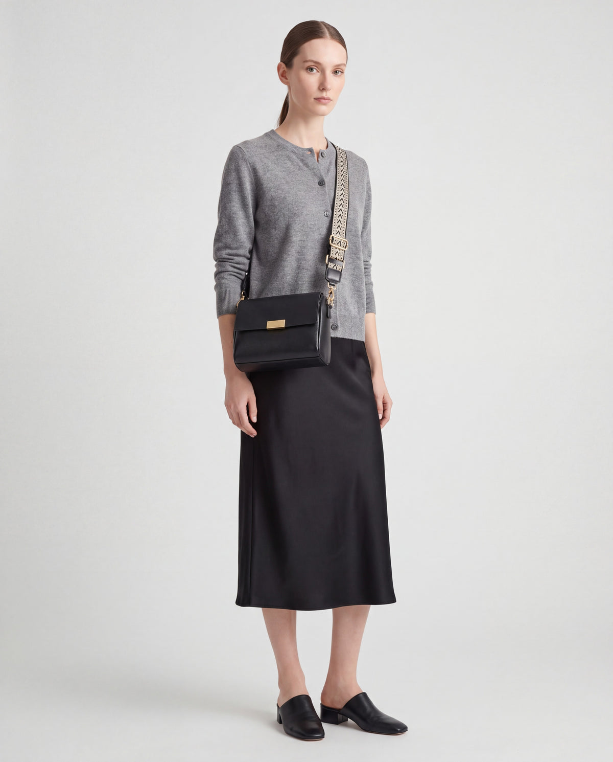 Cedro bag in Black – worn by model, full length