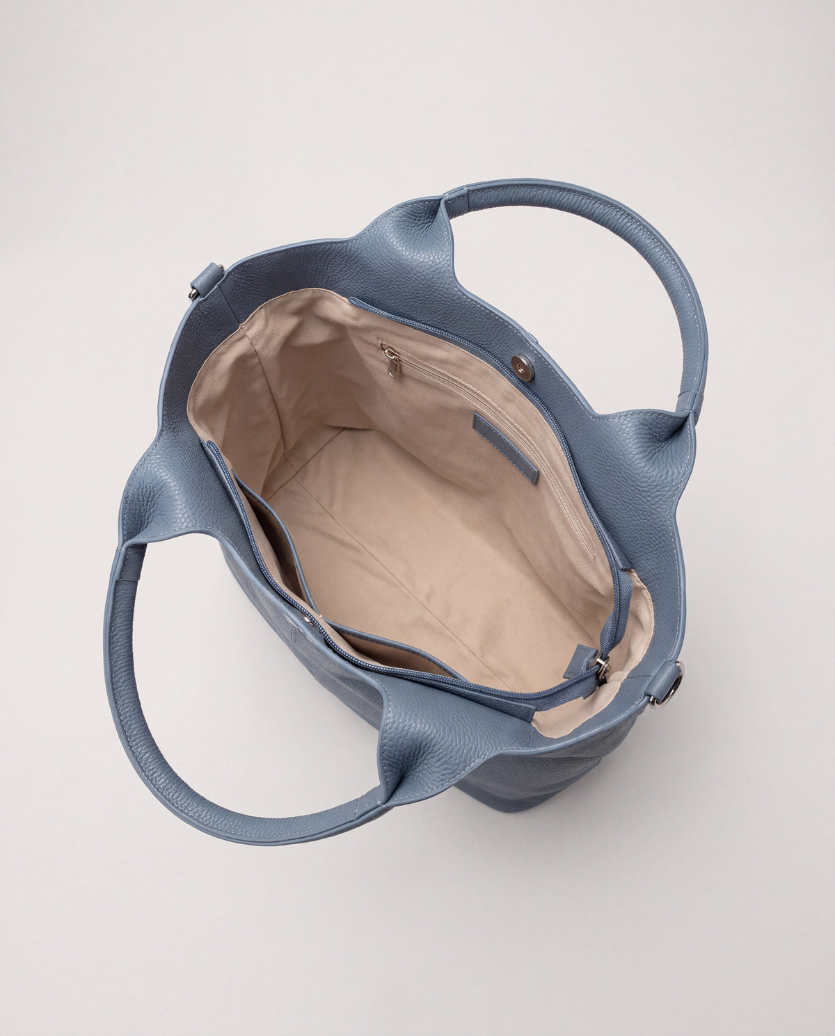 Commute bag in Blue – interior view