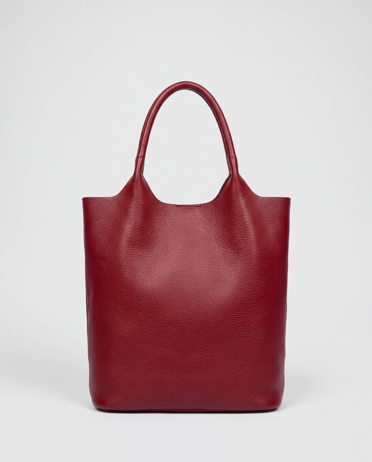 Commute bag in Burgundy – back view