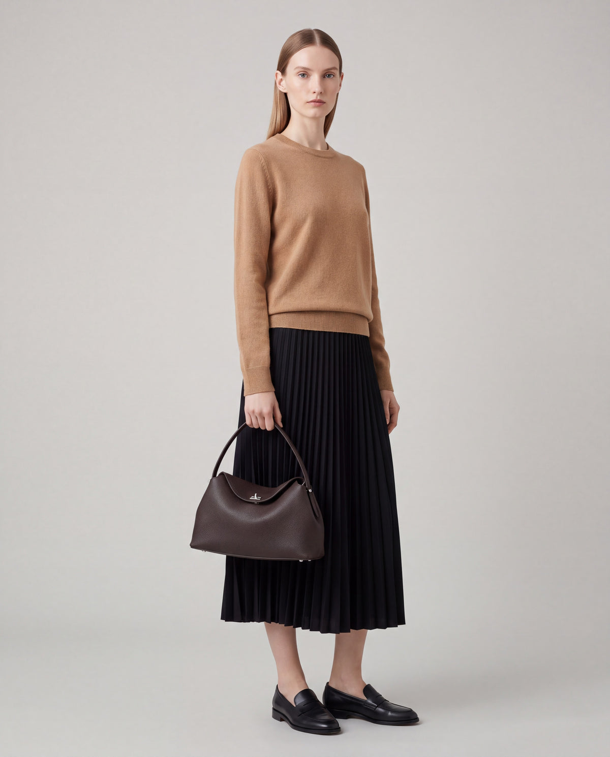Corda bag in Espresso – worn by model, full length