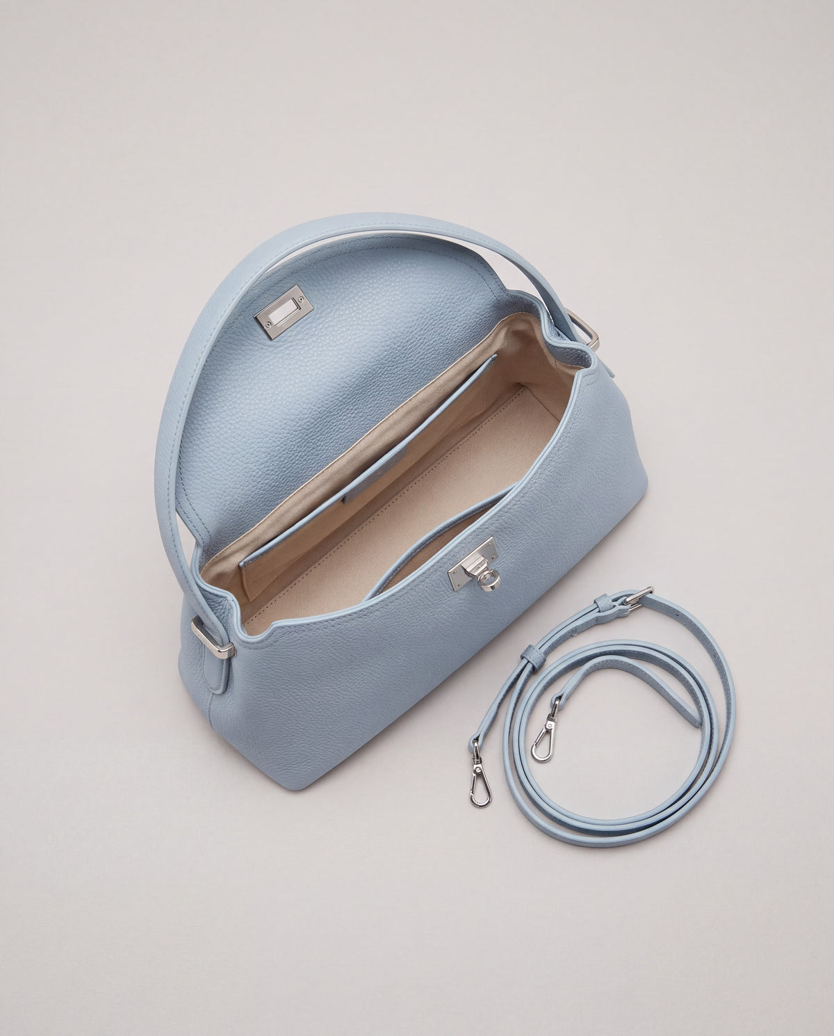 Corda bag in Sky – interior view