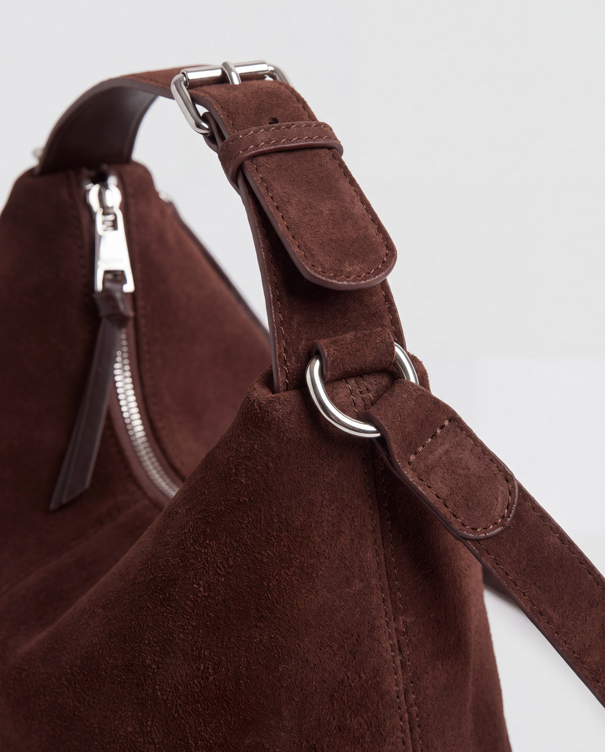 Corso bag in Chocolate – hardware detail