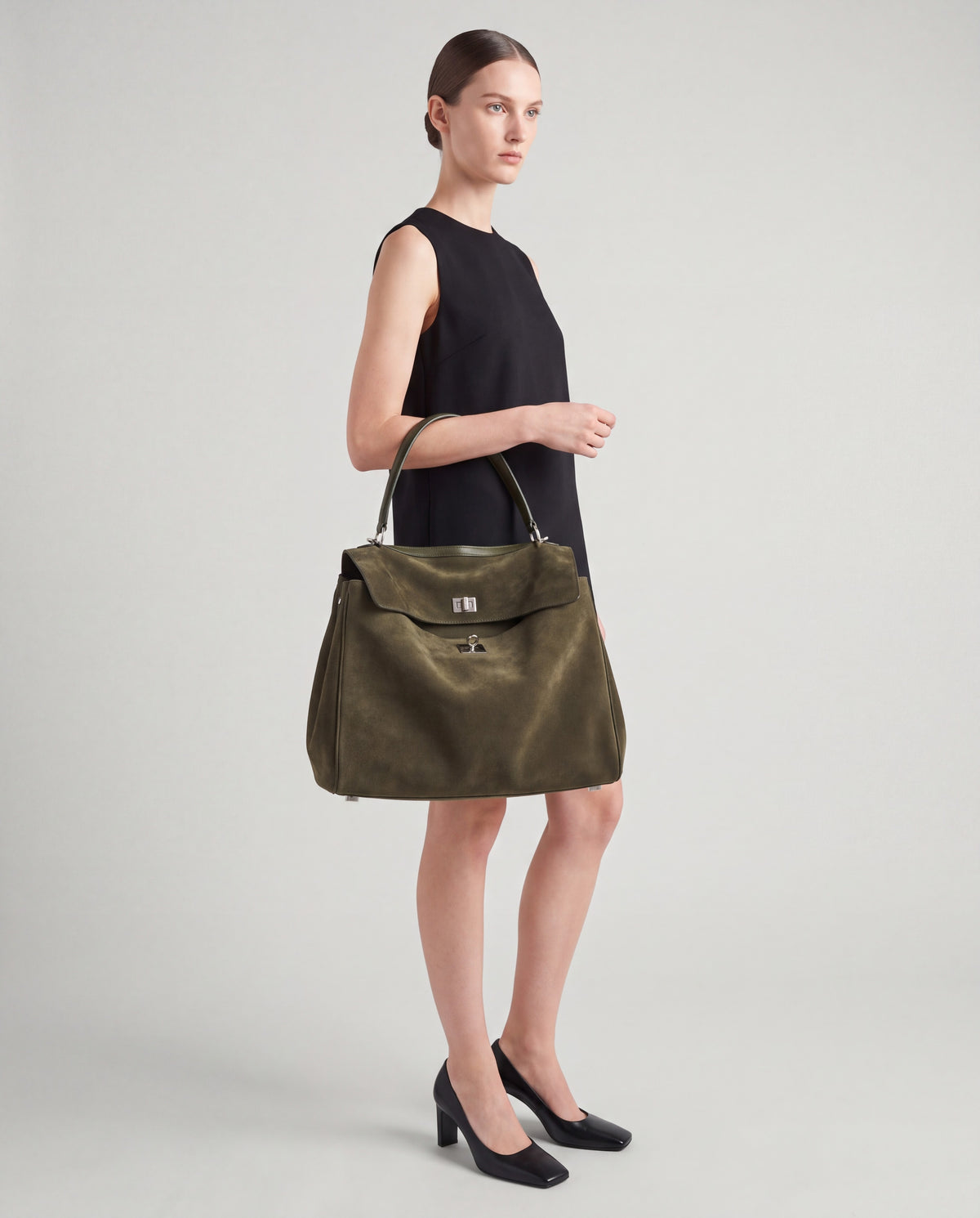 Dolce Small bag in Forest – worn by model, close-up