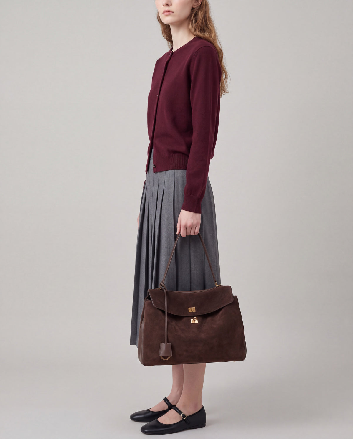 Dolce Large bag in Chocolate – worn by model, close-up