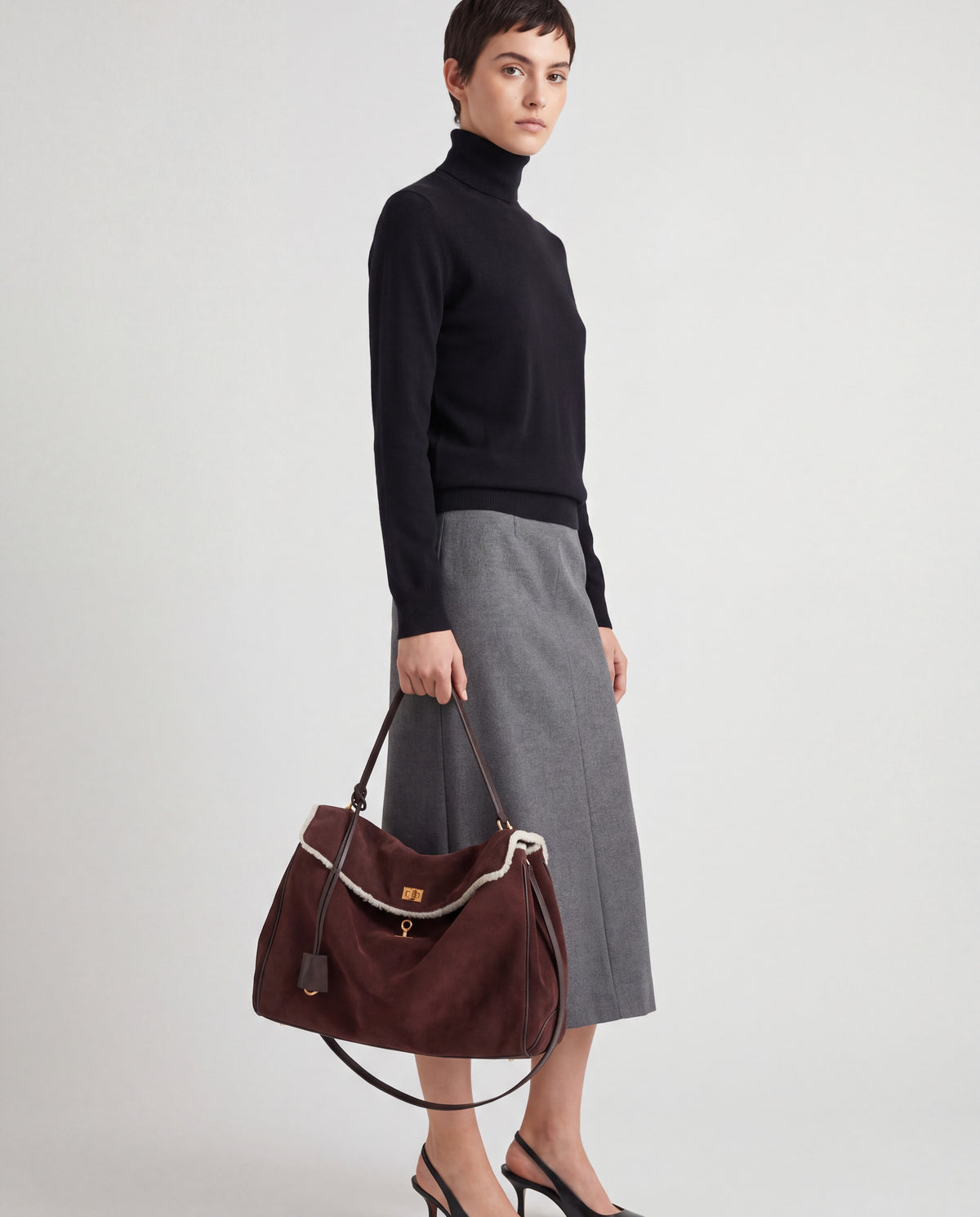 Dolce Large bag in Mahogany – worn by model, close-up