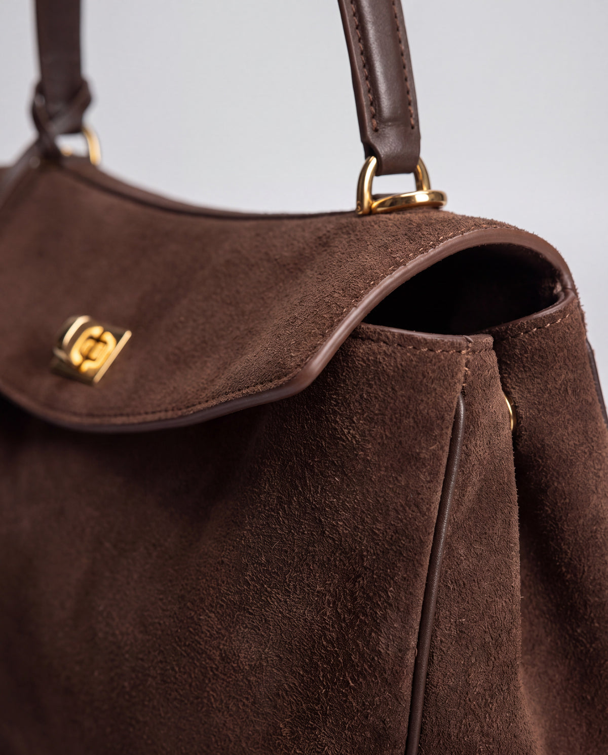 Dolce Large bag in Mocha – leather detail