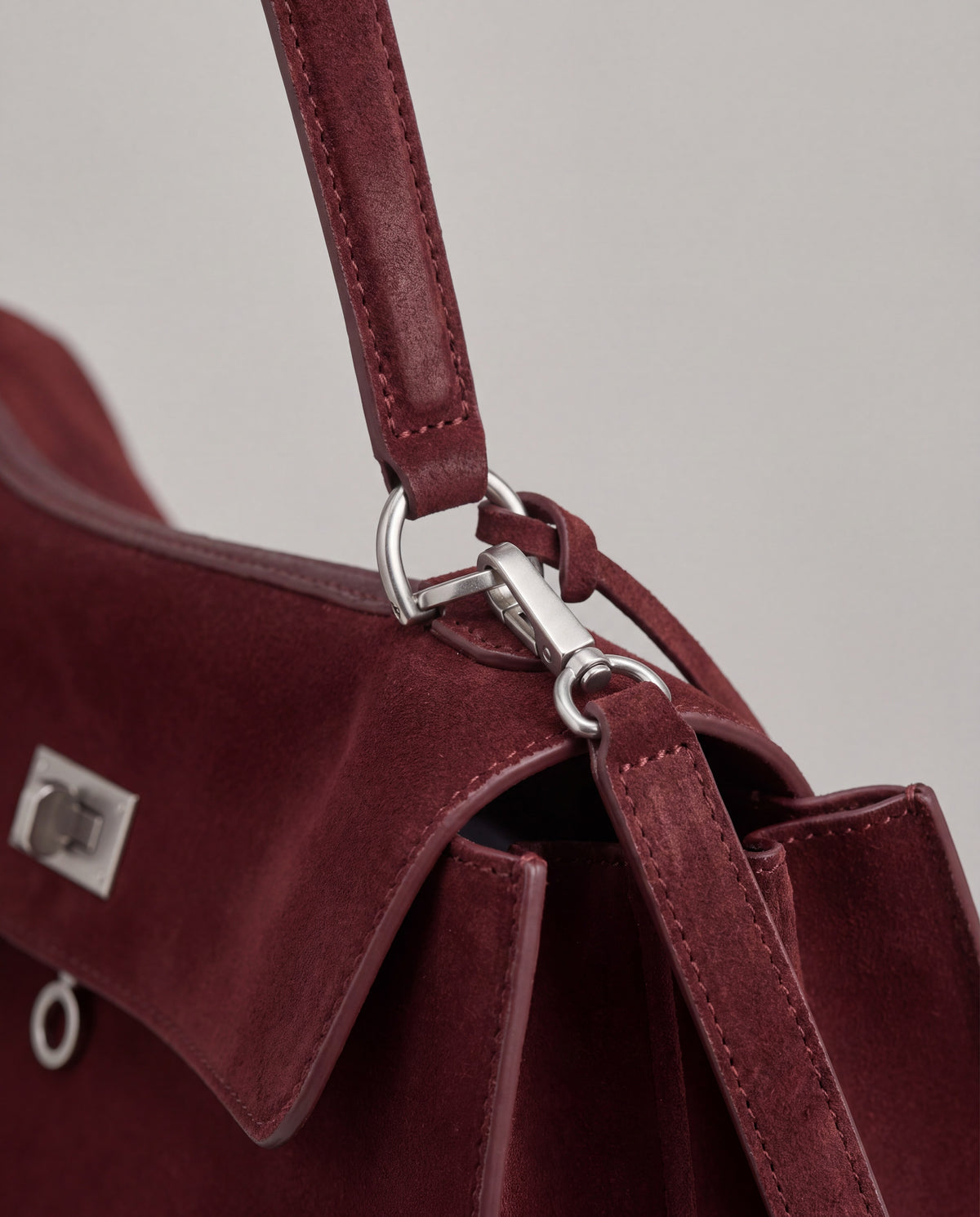 Dolce Small bag in Wine – hardware detail