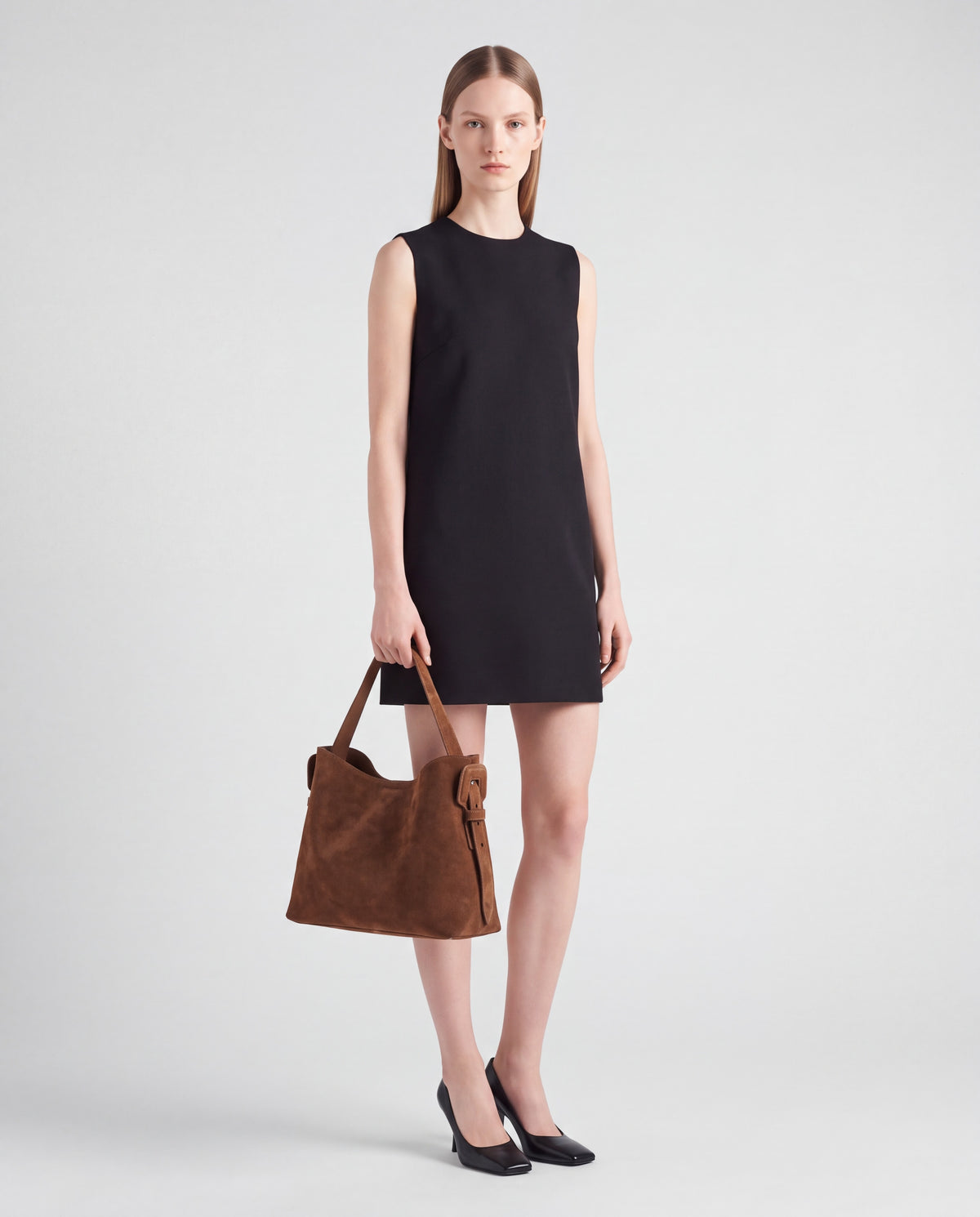 Duomo bag in Brown – worn by model, full length