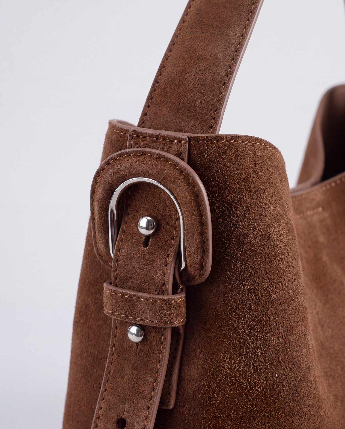 Duomo bag in Brown – hardware detail