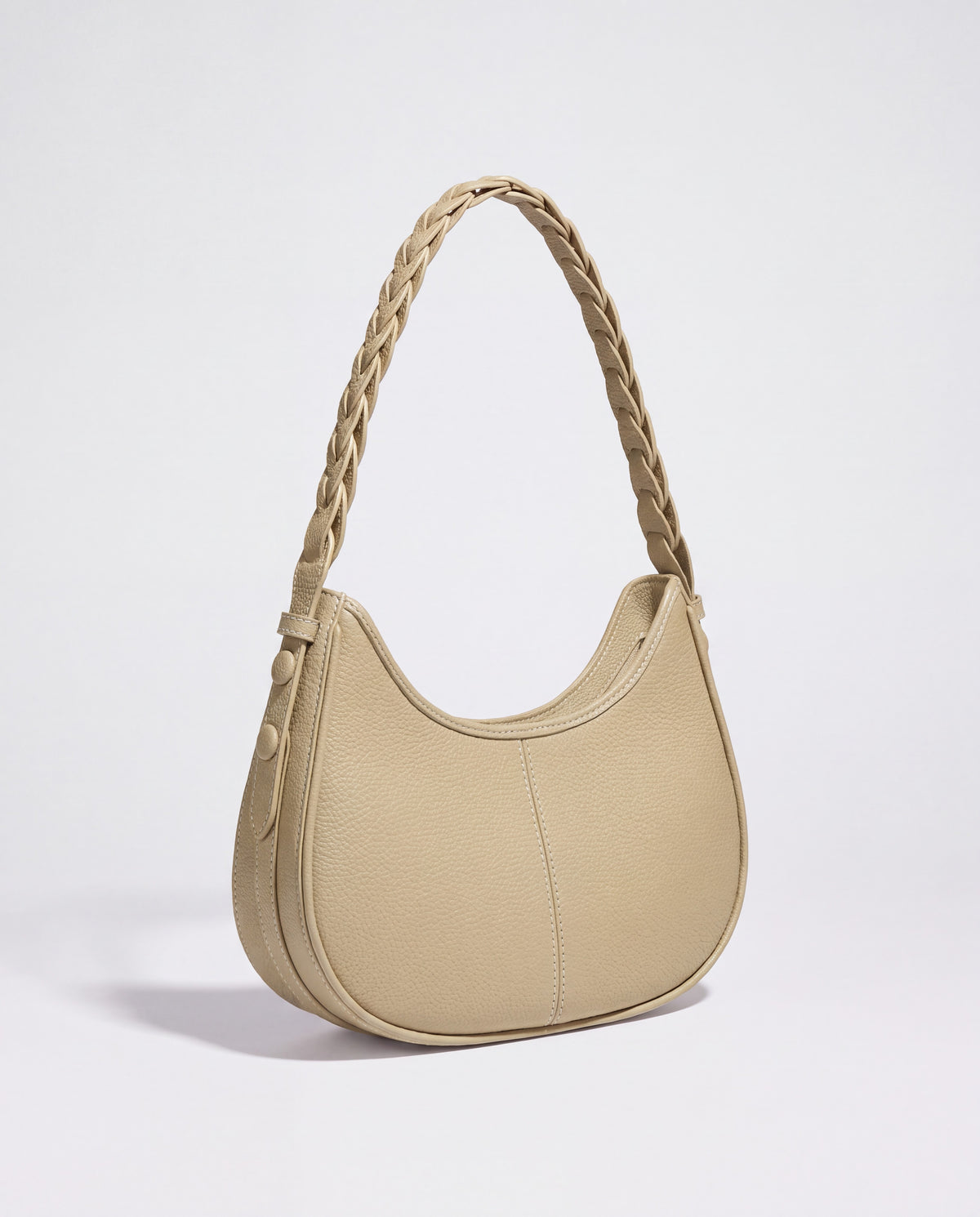 Everyday Shoulder Bag in Beige – three-quarter view