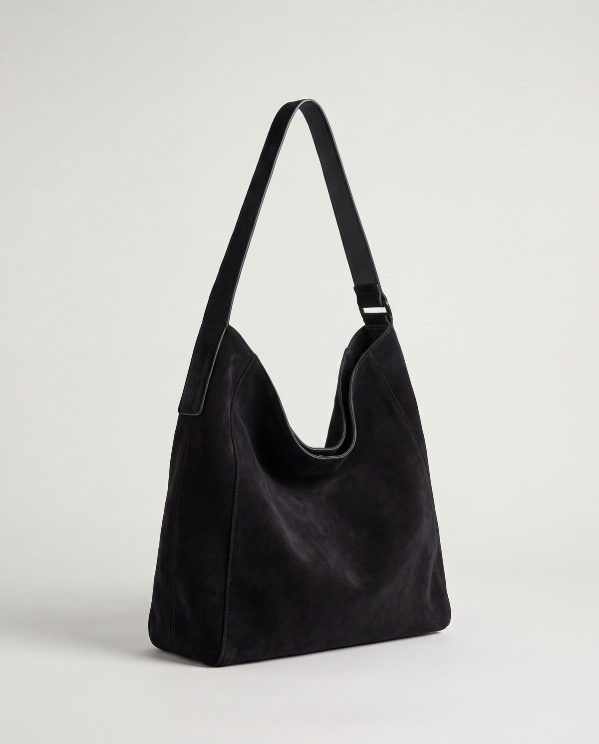 Fiato bag in Black – three-quarter view