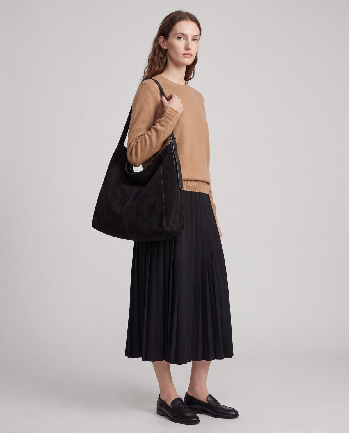 Fiato bag in Black – worn by model, close-up