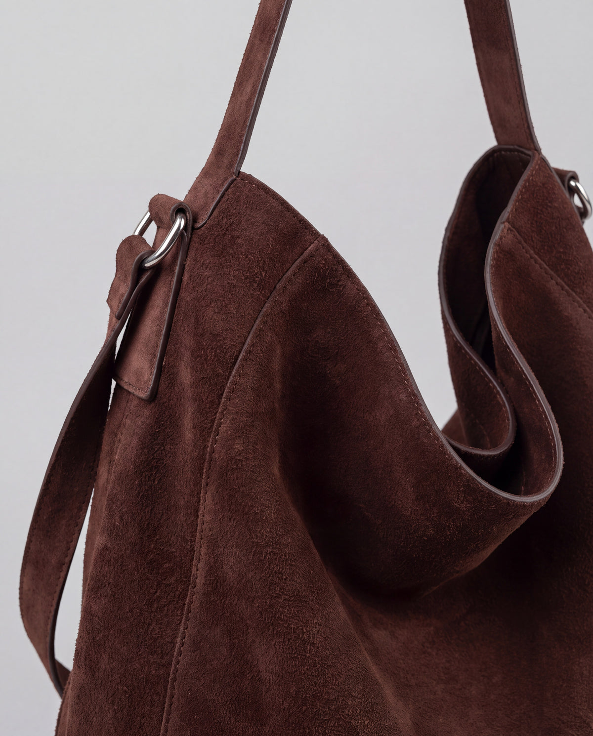 Fiato bag in Chocolate – leather detail