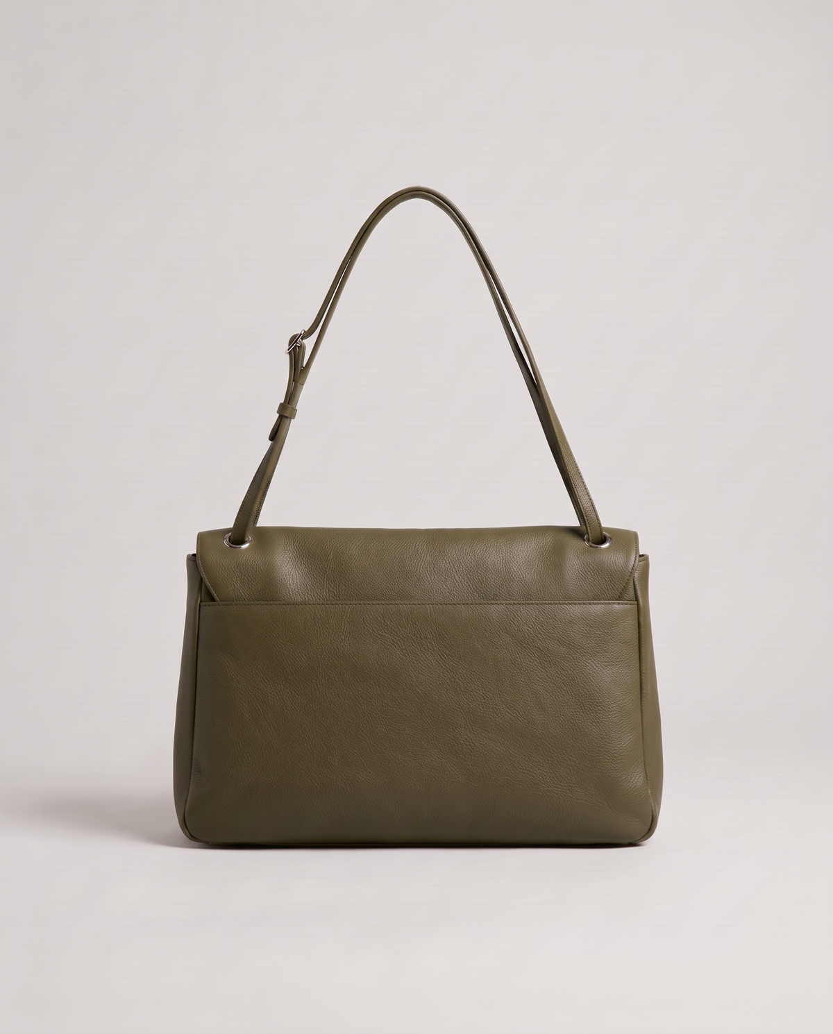 Fiume leather shoulder bag in olive, back view