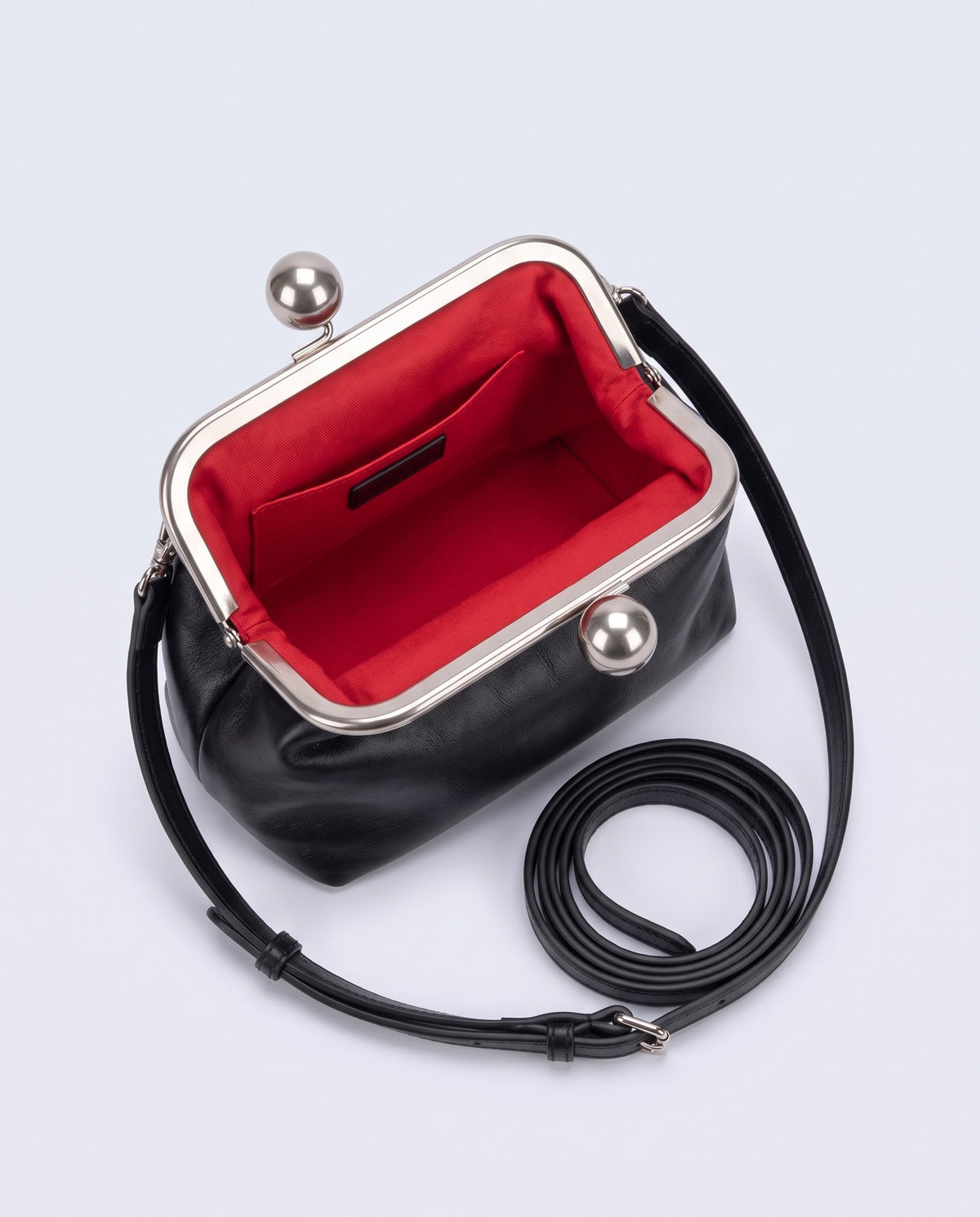 Inside view of the Garda frame bag in Black