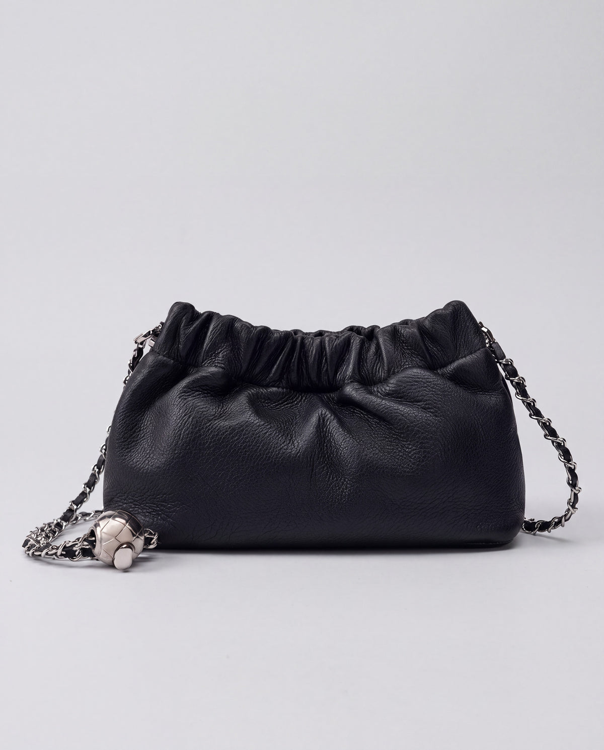 Giro bag in Black – front view