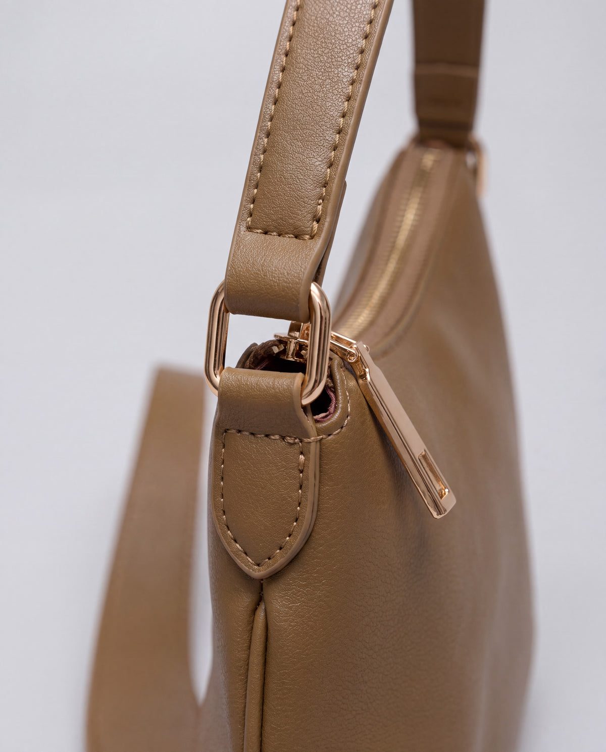 Muse bag in Brown – hardware detail