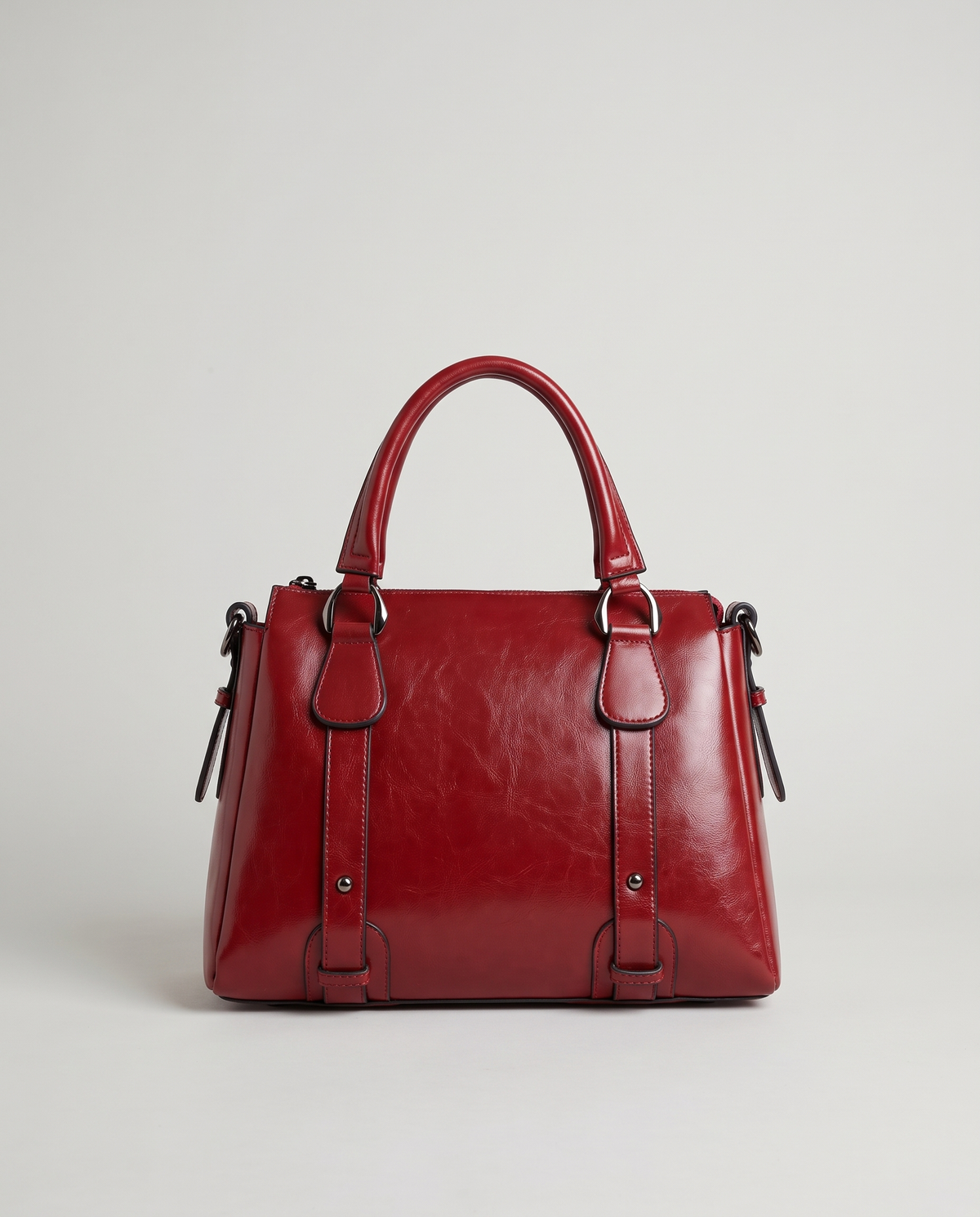 Harlow leather handbag in Red – front view