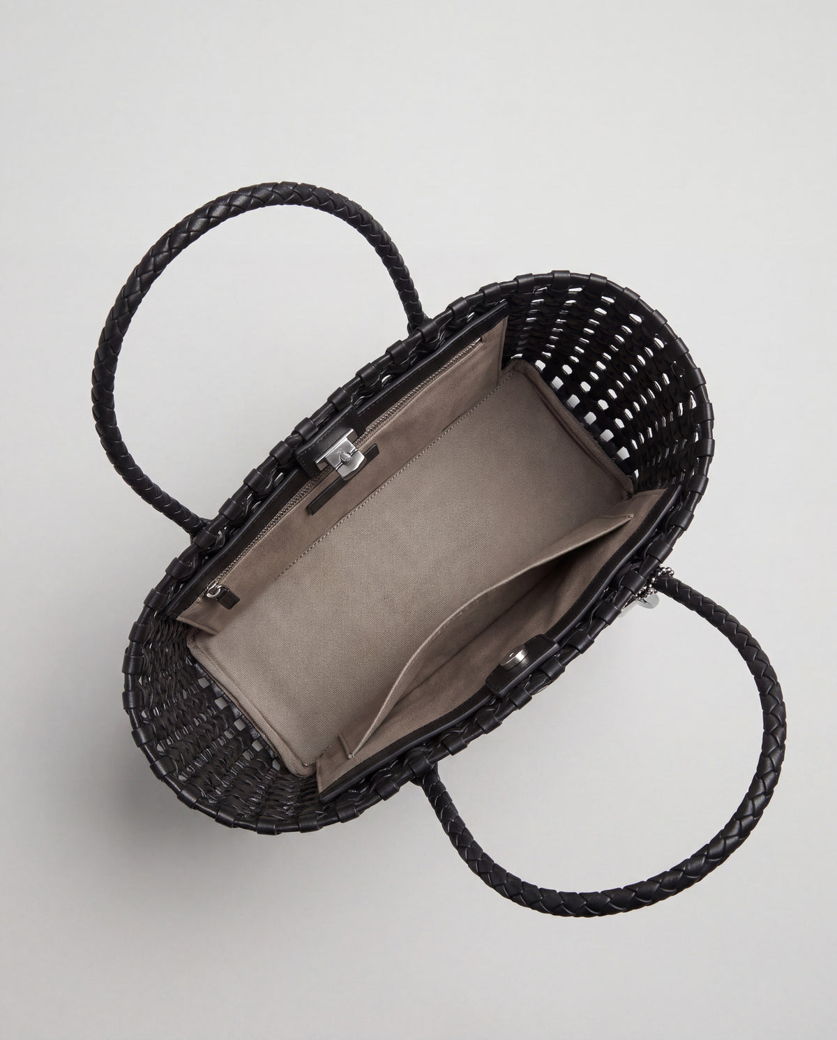 Lattice bag in Black – interior view