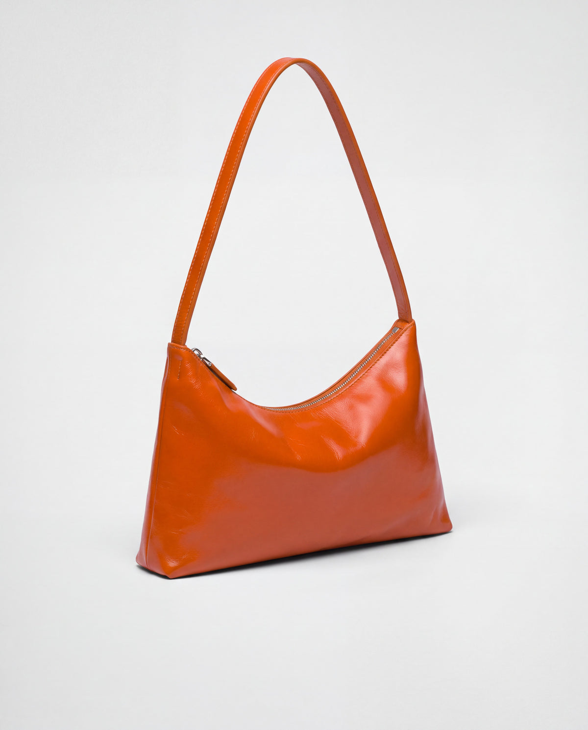 Lana bag in Orange – three-quarter view