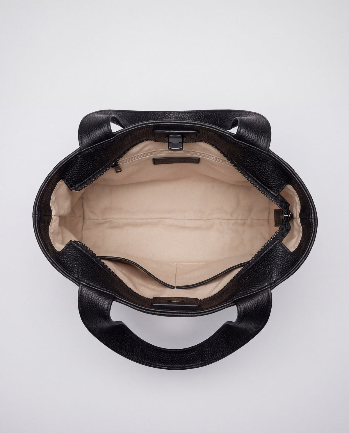 Lido bag in Black – interior view