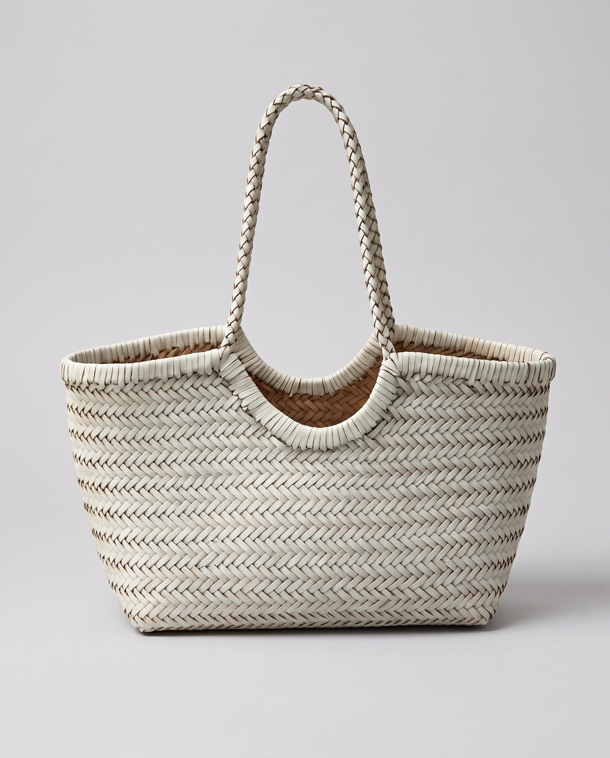 Hardware and handle detail on the Valentina Matera Small bag in White