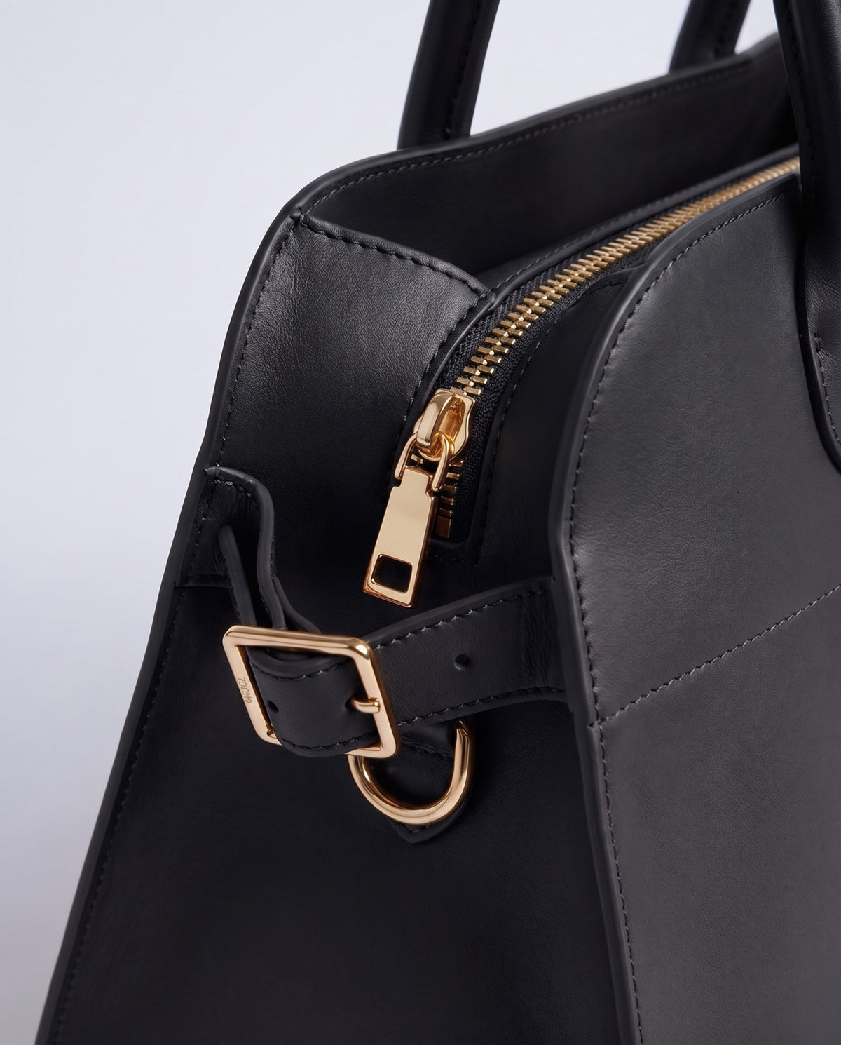 Milano Large bag in Black leather – gold zip and side buckle detail