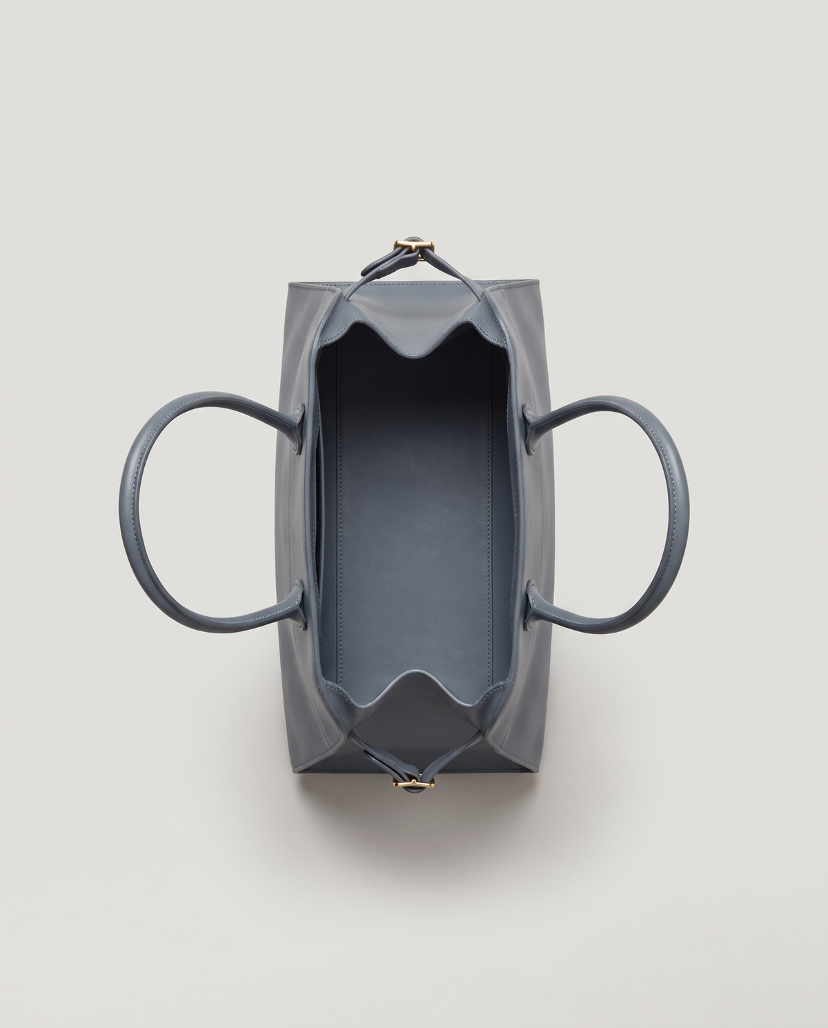 Milano Small top-handle bag in Slate – view from above into the open bag