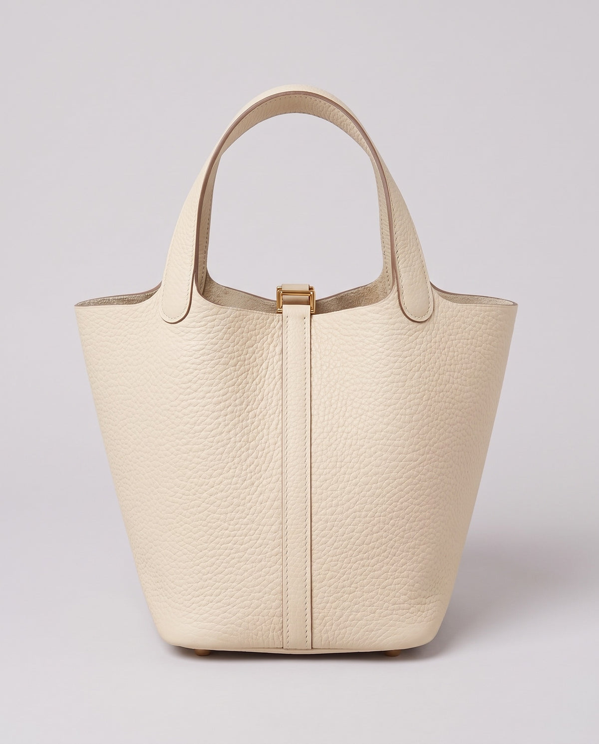 Hardware and handle detail on the Valentina Ostuni Large bag in Cream